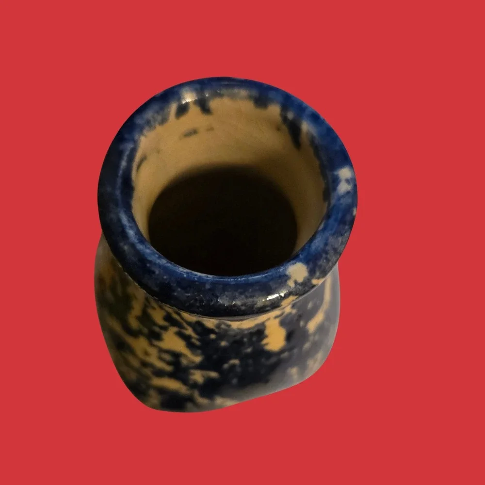 Alpine Pottery Roseville Ohio Blue Spongeware Heart Milk Bottle‎ Bud Vase 6 inch